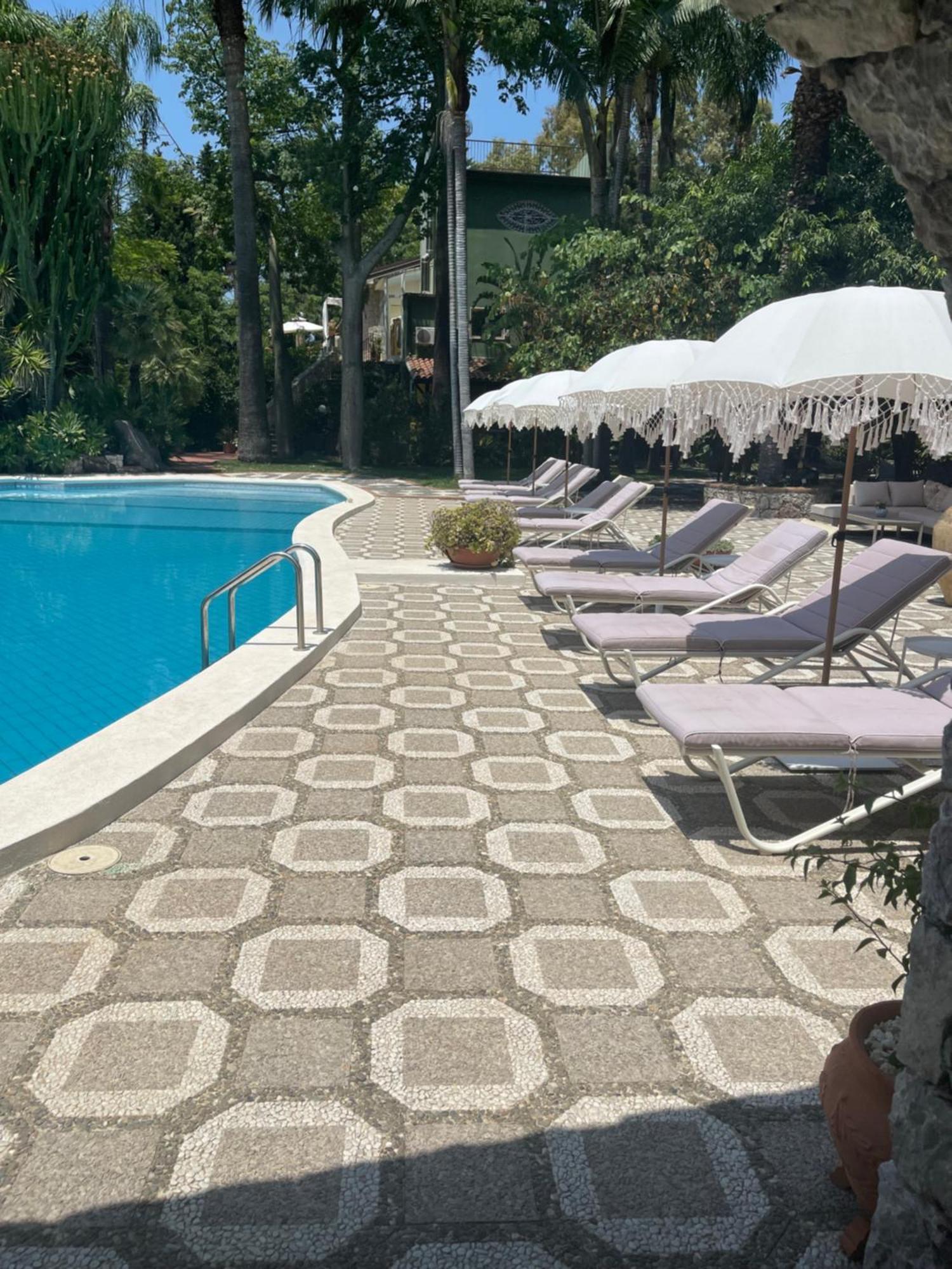 B&B La Villa Giardini Naxos Ngoại thất bức ảnh