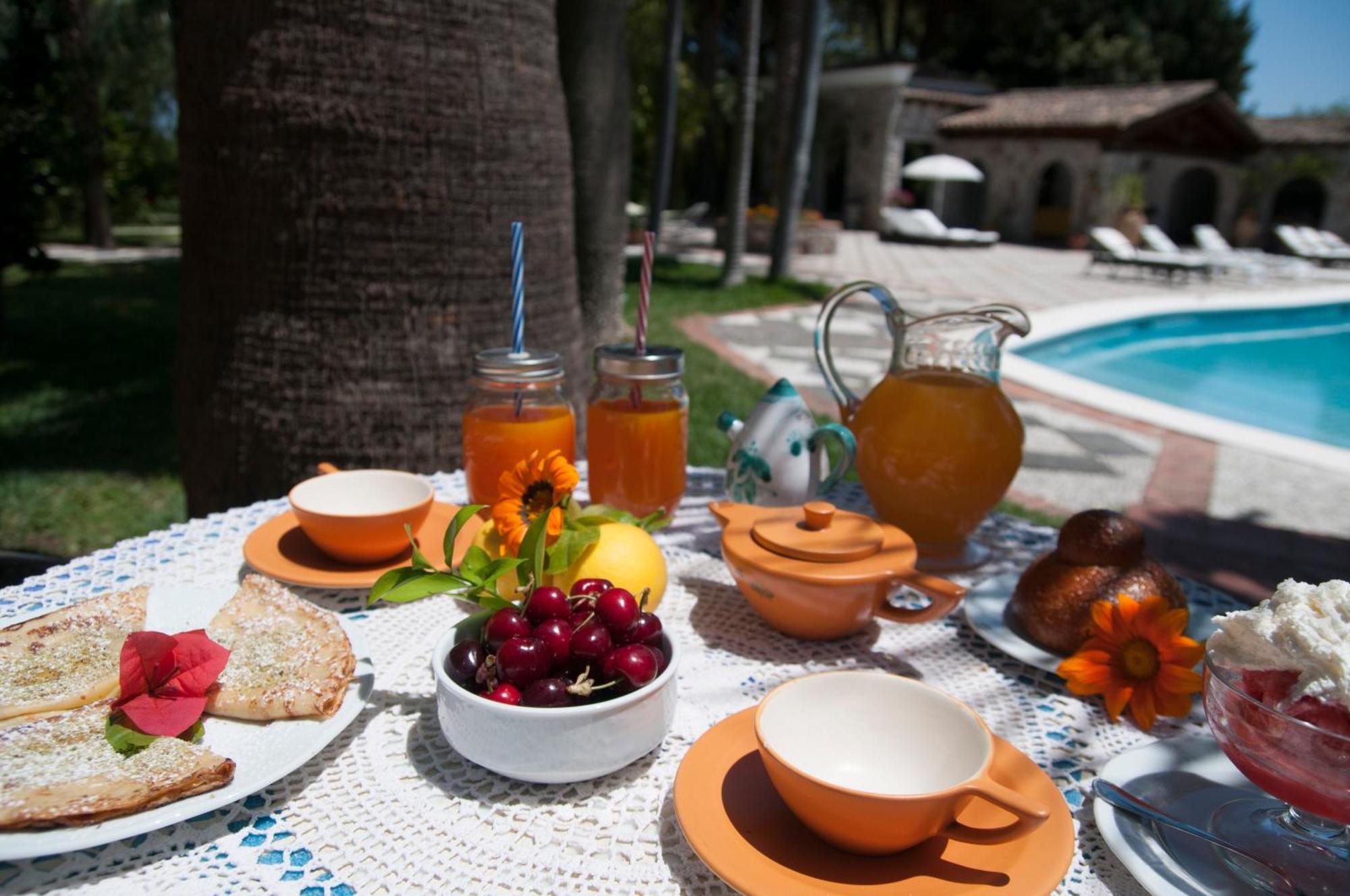 B&B La Villa Giardini Naxos Ngoại thất bức ảnh