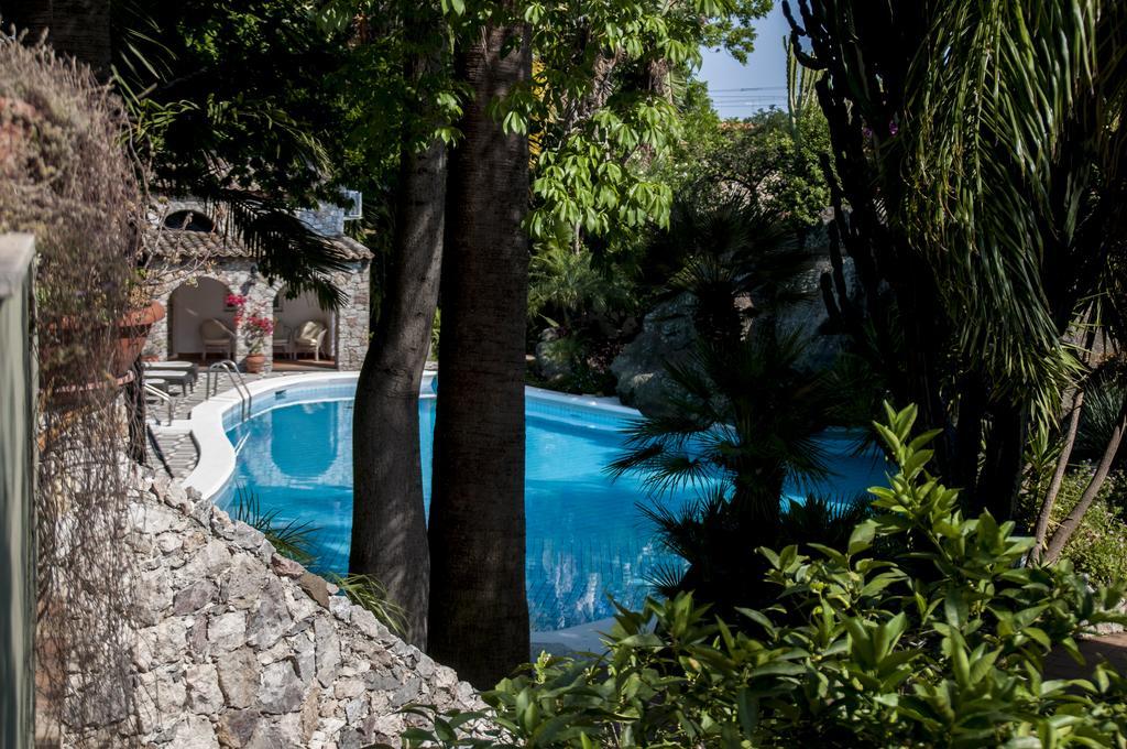 B&B La Villa Giardini Naxos Ngoại thất bức ảnh